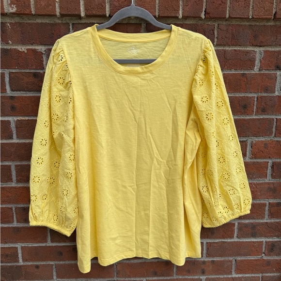 St. John’s Bay Yellow Textured Eyelet Sleeve Shirt Top Size XL NWT - Picture 1 of 3